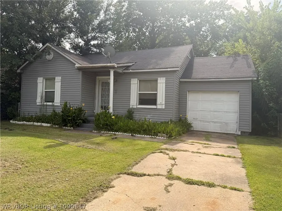 2137 N 30th Street, Fort Smith, AR 72904 - #3