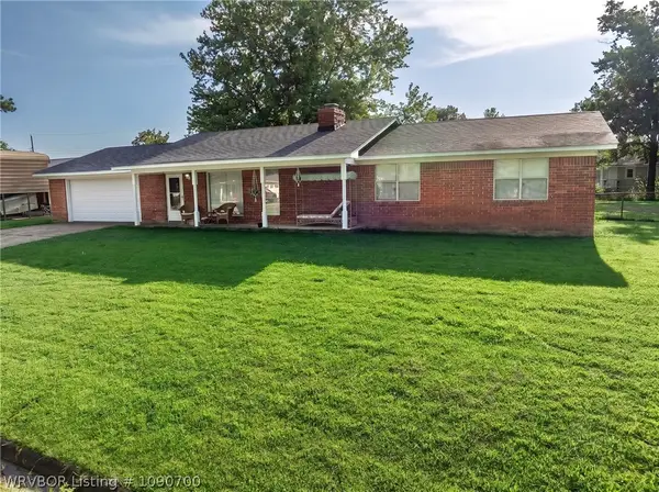 210 Roberts Loop, Roland, OK 74954