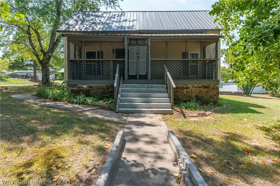 1421 Hendrix Street, Altus, AR 72821 - #2