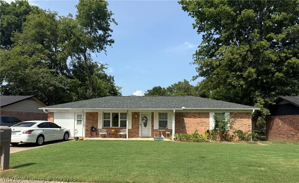 22 E Interstate Cir. Circle, Sallisaw, OK 74955 - #1