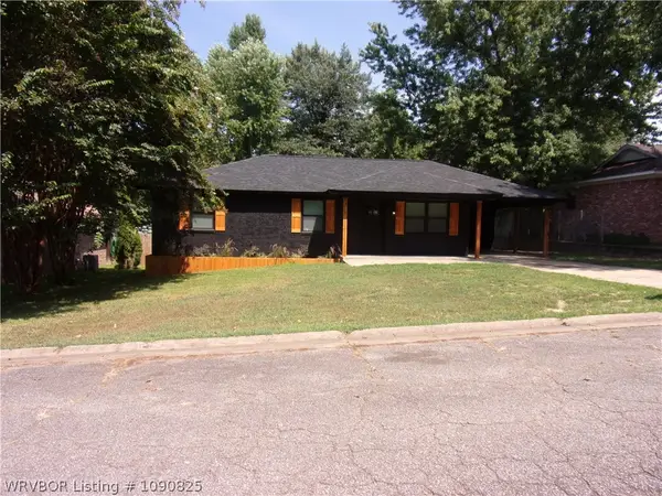 313 S 29th Street, Ozark, AR 72949