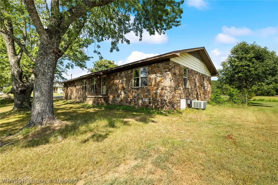 724 Sycamore Street, Mountainburg, AR 72946 - #3