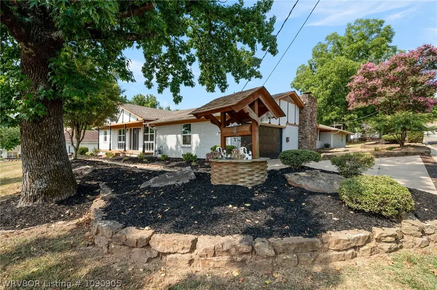825 N 20th Street, Van Buren, AR 72956 - #3