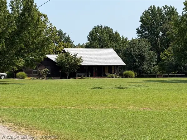 3302 Collum Ln W, Alma, AR 72921