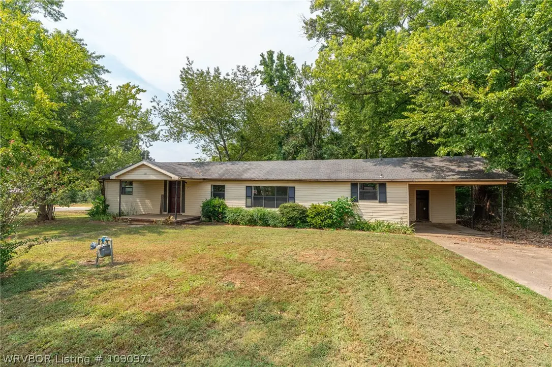 409 W Arch Street, Paris, AR 72855 - #1