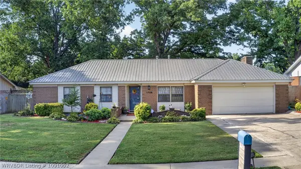 1706 E Fryar Drive, Sallisaw, OK 74955