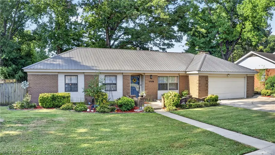 1706 E Fryar Drive, Sallisaw, OK 74955 - #2