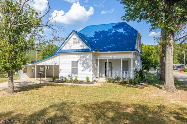 612 N 2nd Street, Ozark, AR 72949