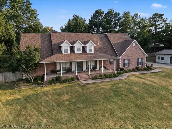 913 Azure Hills Drive, Van Buren, AR 72956