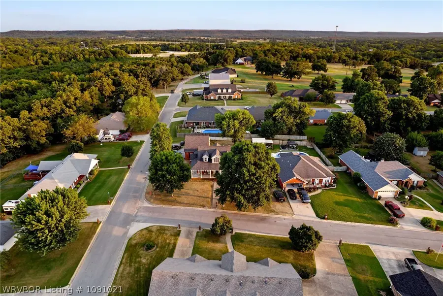 2718 E King Avenue, Sallisaw, OK 74955 - #2