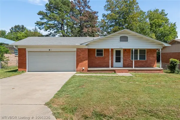 706 N 46th Street, Fort Smith, AR 72903