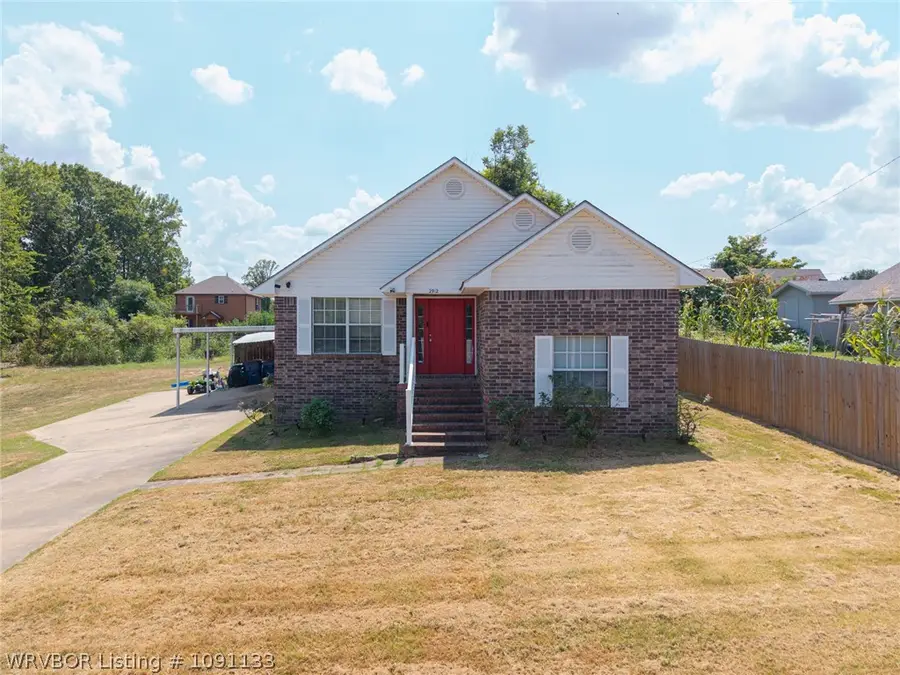 2912 Irving Street, Fort Smith, AR 72904 - #2