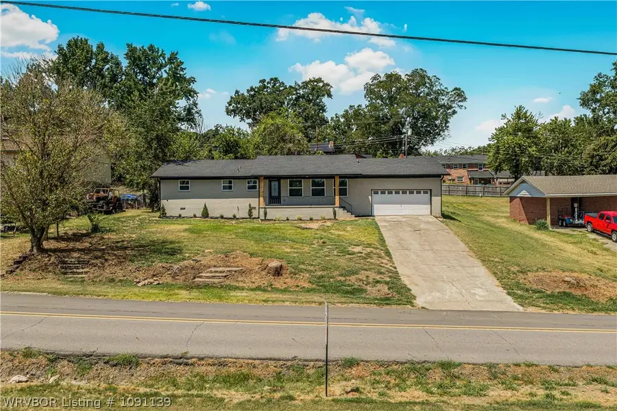 1205 N 11th Street, Van Buren, AR 72956 - #3