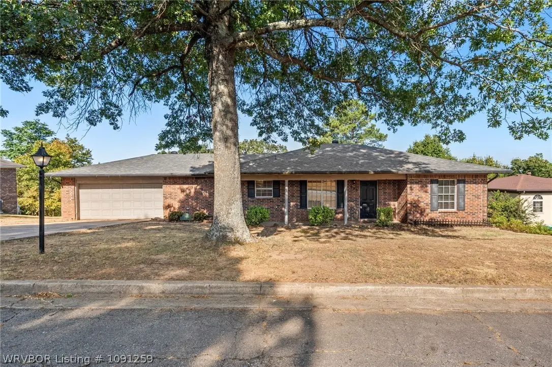 909 N 8th Street, Van Buren, AR 72956 - #1