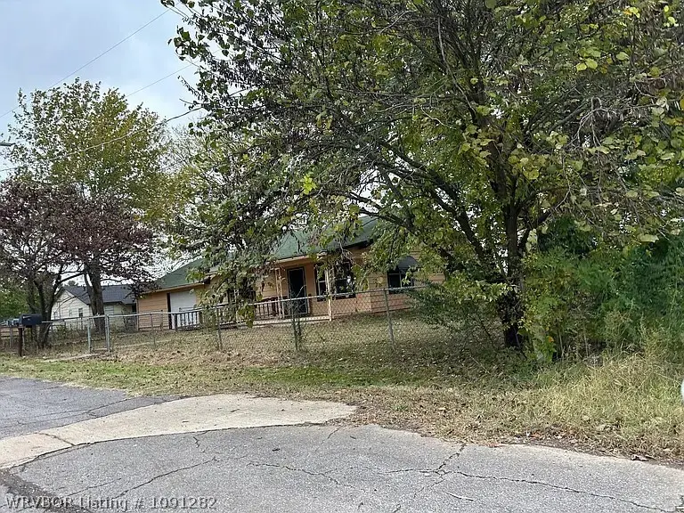 201 Ash Street, Muldrow, OK 74948 - #3