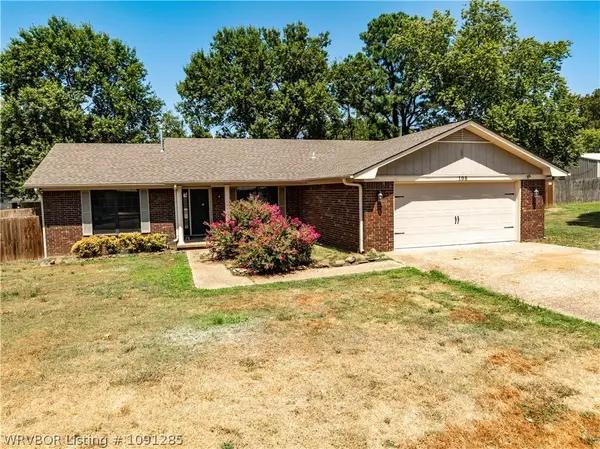 108 Lynn Drive, Arkoma, OK 74901