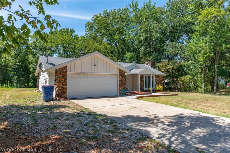529 N 46th Street, Fort Smith, AR 72903 - #2