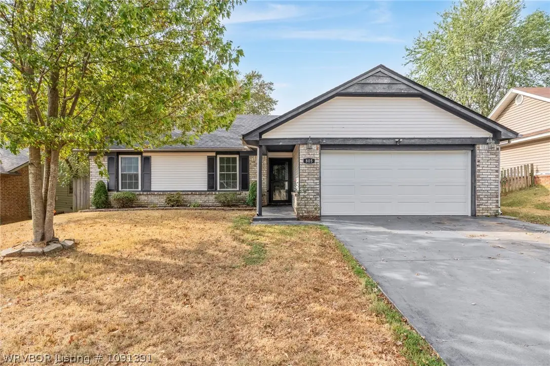 805 N Street, Barling, AR 72923 - #1