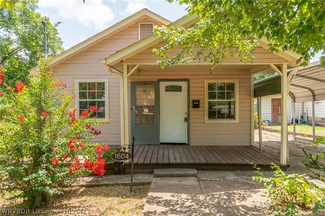 1604 Alma Boulevard, Van Buren, AR 72956 - #1