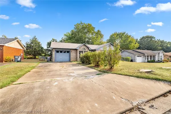 1503 Grand Oak Drive, Greenwood, AR 72936