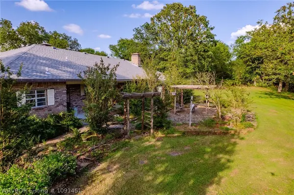 103871 S 4690 Road, Sallisaw, OK 74955