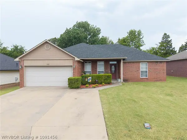 1919 N 55th Place, Fort Smith, AR 72904