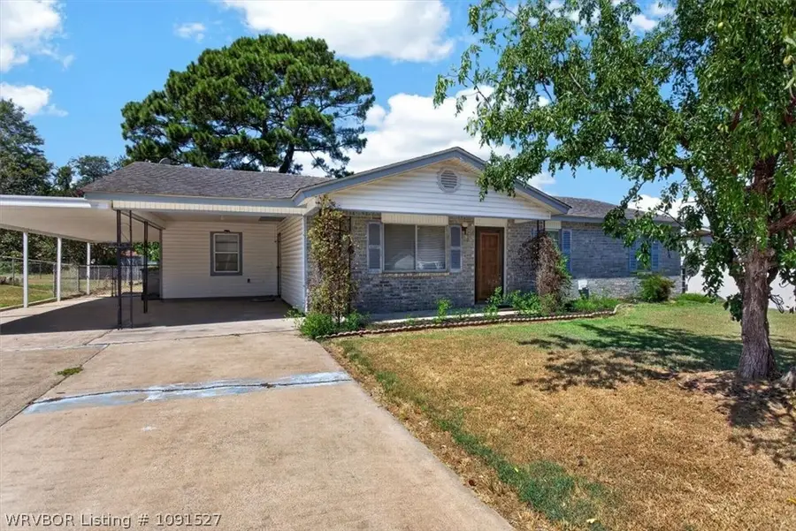 636 Angela Circle, Barling, AR 72923 - #2