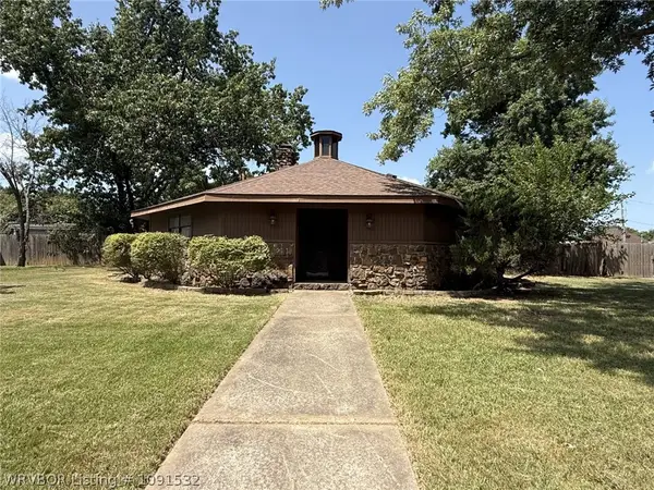 3204 Village Road, Fort Smith, AR 72903