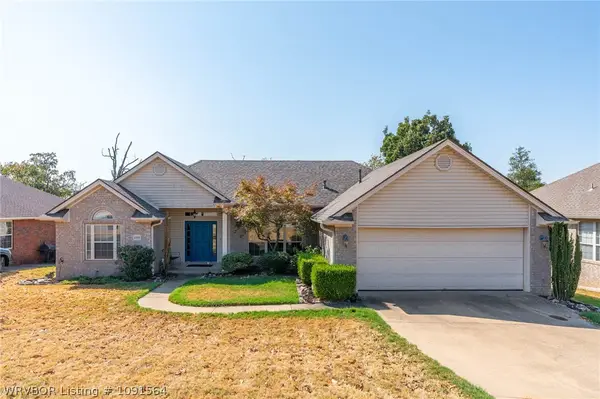 1120 Breckenridge Drive, Van Buren, AR 72956