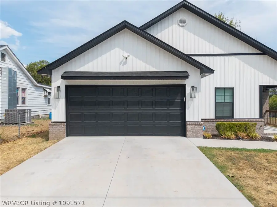 2614 N 37th Street, Fort Smith, AR 72904 - #3
