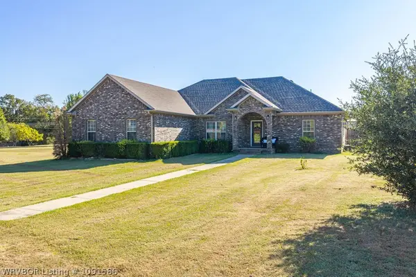 2406 Mountain Grove Road, Alma, AR 72921