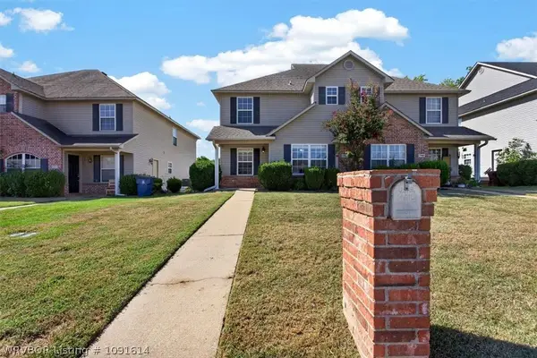 2900-2902 Fairway Hamlet Court, Fort Smith, AR 72908