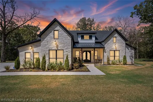 732 Deer Run Circle, Van Buren, AR 72956