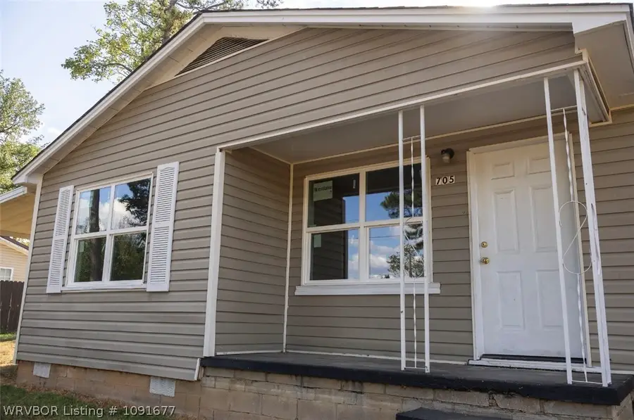705 8 Street, Barling, AR 72923 - #2