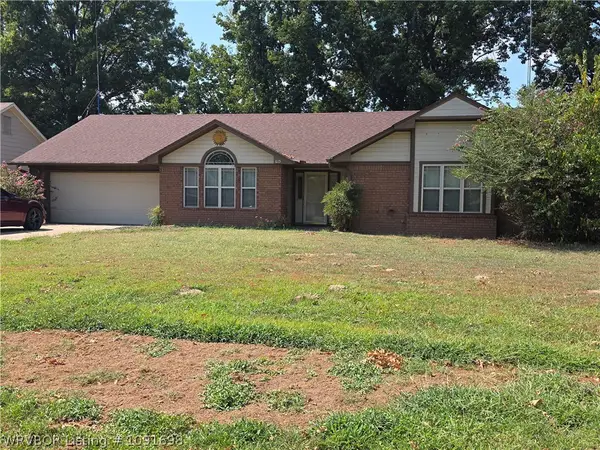 615 Meadowbrook Drive, Alma, AR 72921