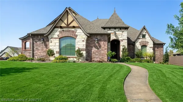 8409 Stoneshire Drive, Fort Smith, AR 72916