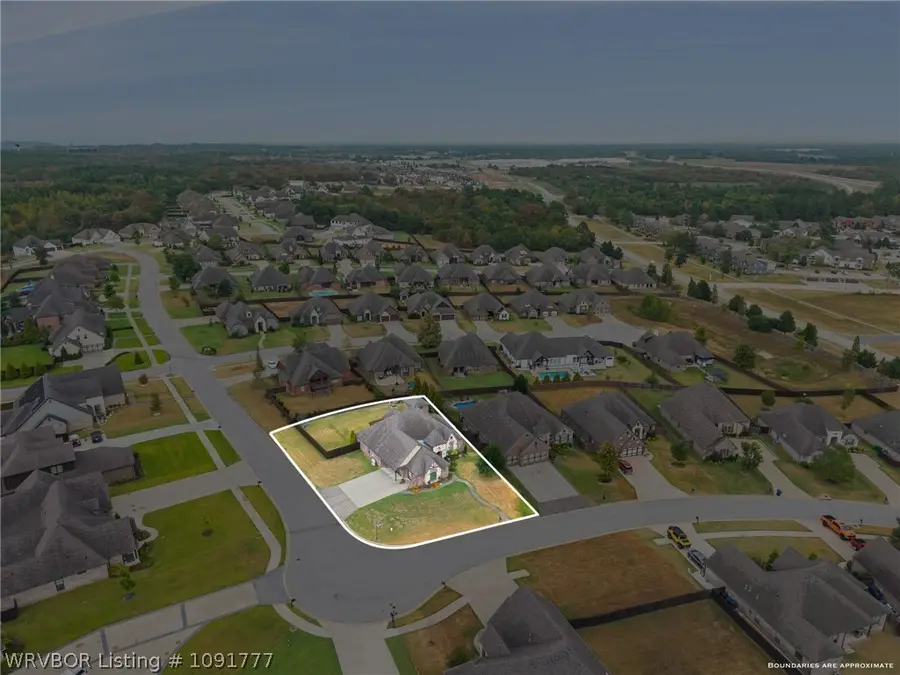 8409 Stoneshire Drive, Fort Smith, AR 72916 - #2