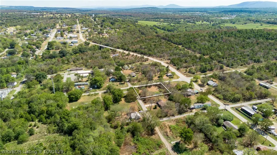 705 W Richmond Street, Huntington, AR 72940 - #3