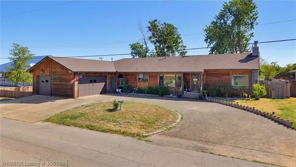 111 S 15th Street, Rogers, AR 72758