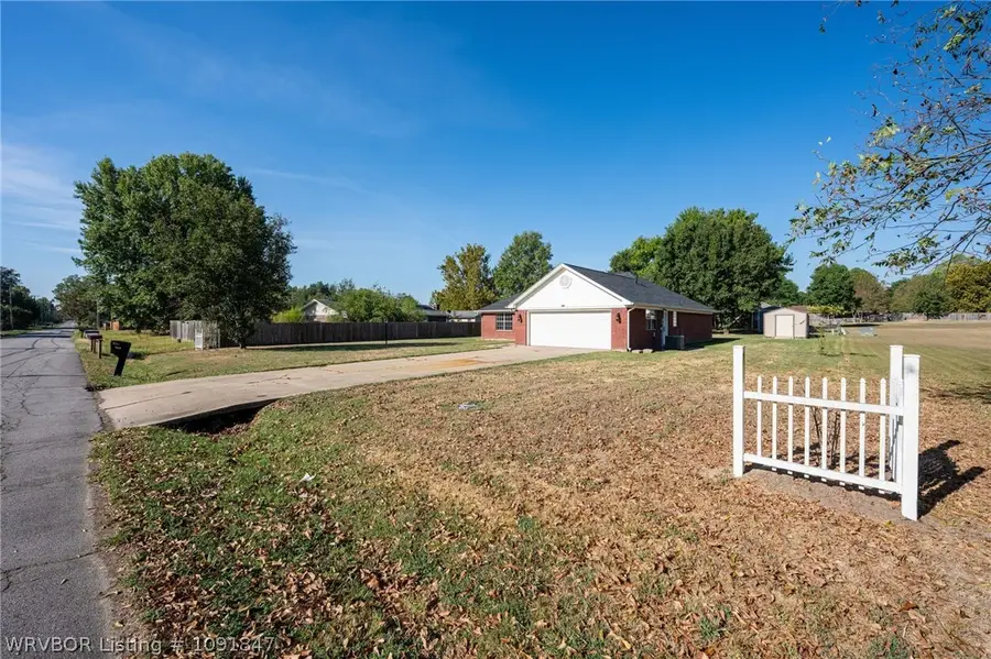 939 Alma Avenue, Mulberry, AR 72947 - #3