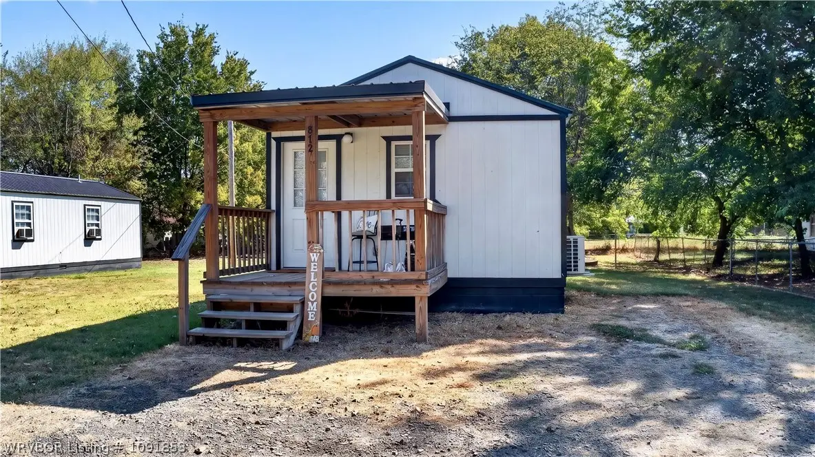 812 Main Street, Sallisaw, OK 74955 - #1