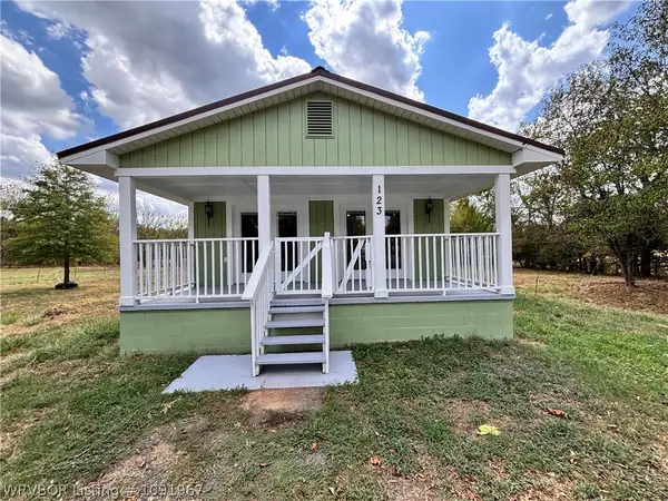 123 S Sixth Avenue, Fort Smith, AR 72916