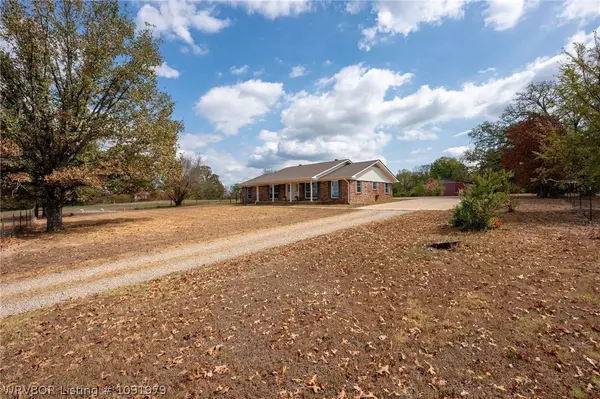 102 N Kibler Highway, Alma, AR 72921