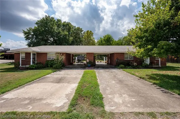 27 W 4th Street #27&29, Mulberry, AR 72947