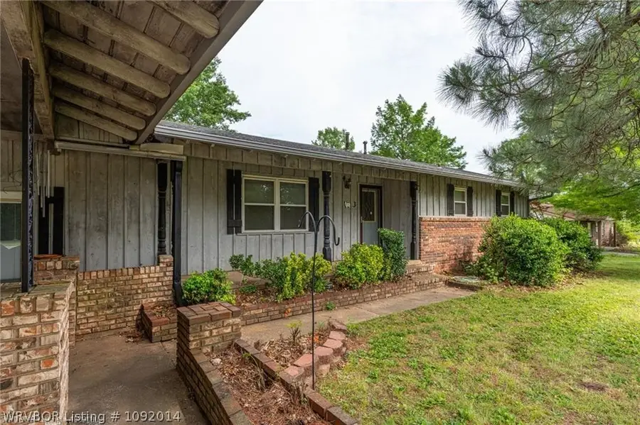 3 Hilltop Place, Van Buren, AR 72956 - #2