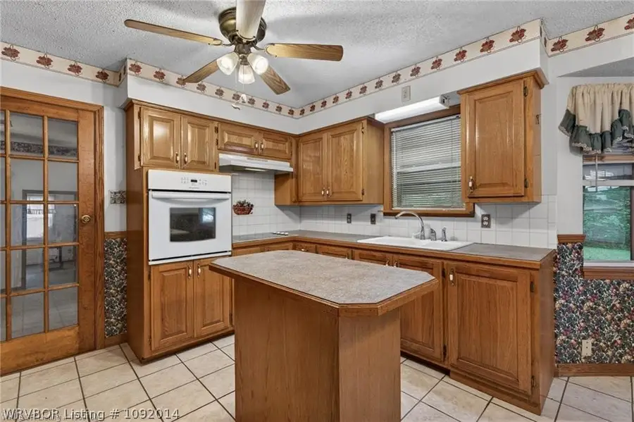 3 Hilltop Place, Van Buren, AR 72956 - #3