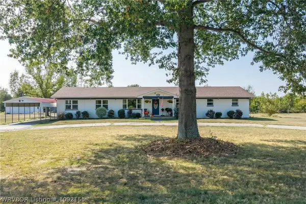 4505 Park Road, Lavaca, AR 72941