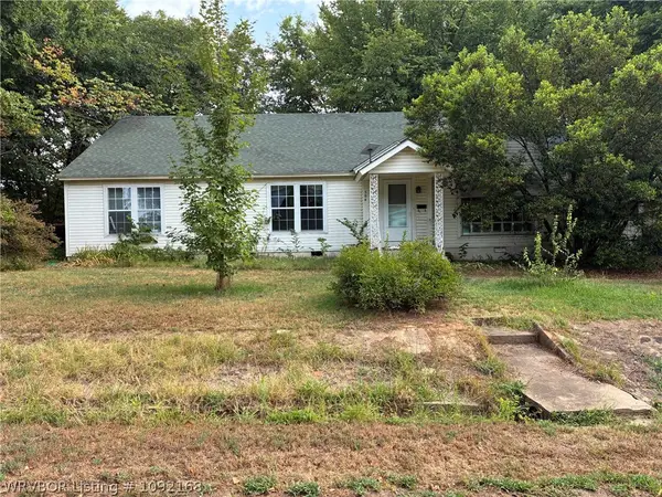 504 W Main Street, Ozark, AR 72949