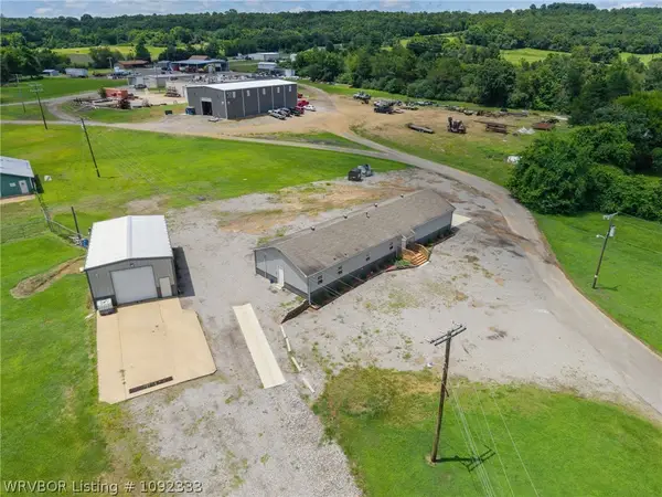 1207 N 2nd Street, Ozark, AR 72949