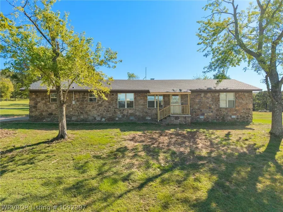 724 Sycamore Street, Mountainburg, AR 72946 - #2